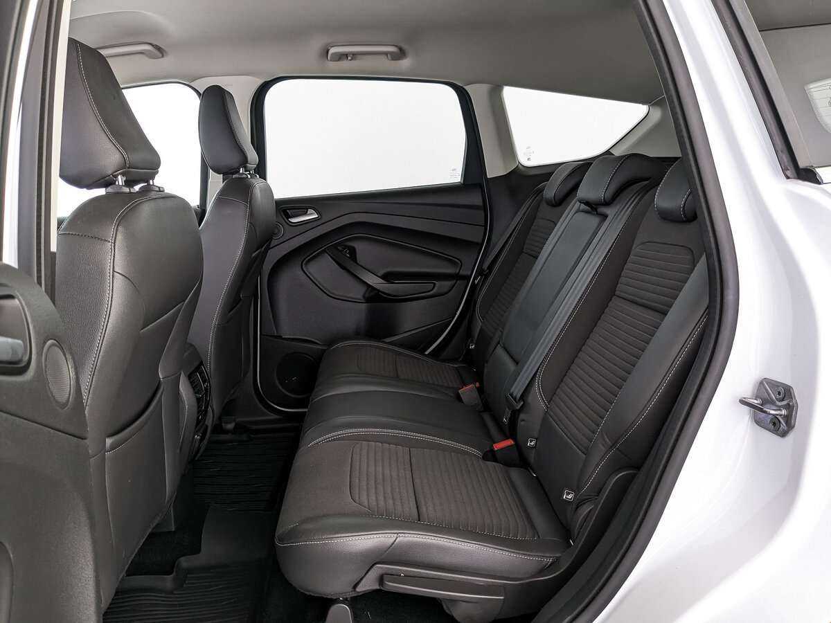 Ford Kuga с пробегом — 2018 год. Фото: #13