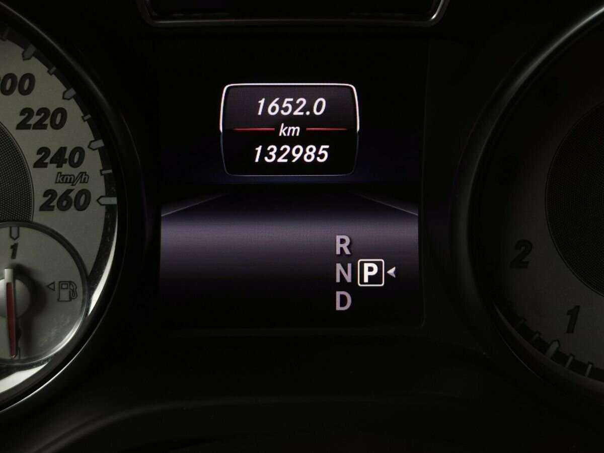 Mercedes-Benz CLA с пробегом — 2015 год. Фото: #14