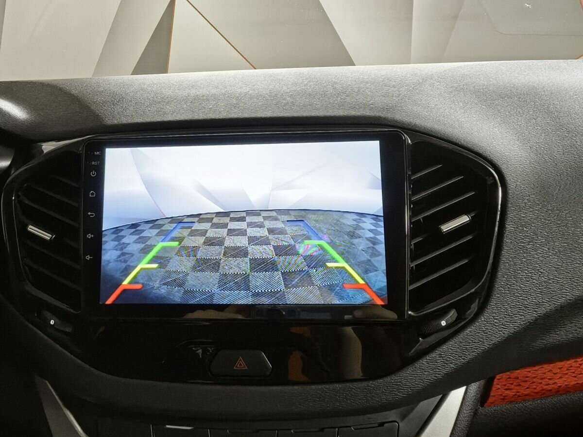 Lada (ВАЗ) Vesta с пробегом — 2019 год. Фото: #15