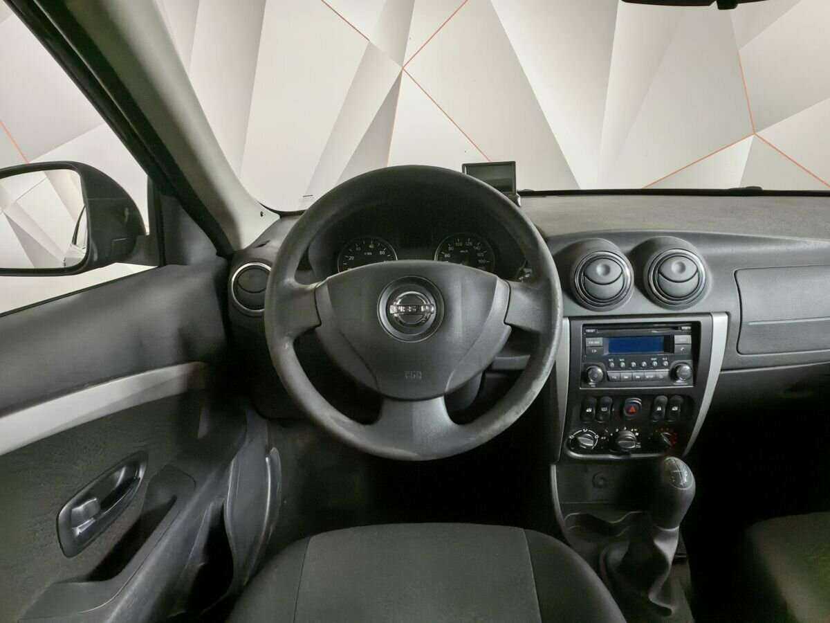 Nissan Almera с пробегом — 2018 год. Фото: #14