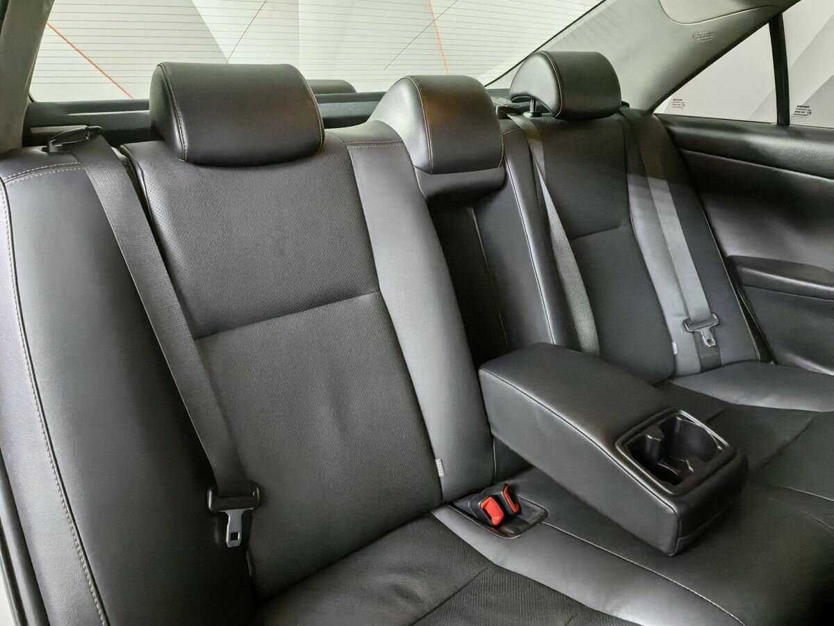 Toyota Camry с пробегом — 2017 год. Фото: #12