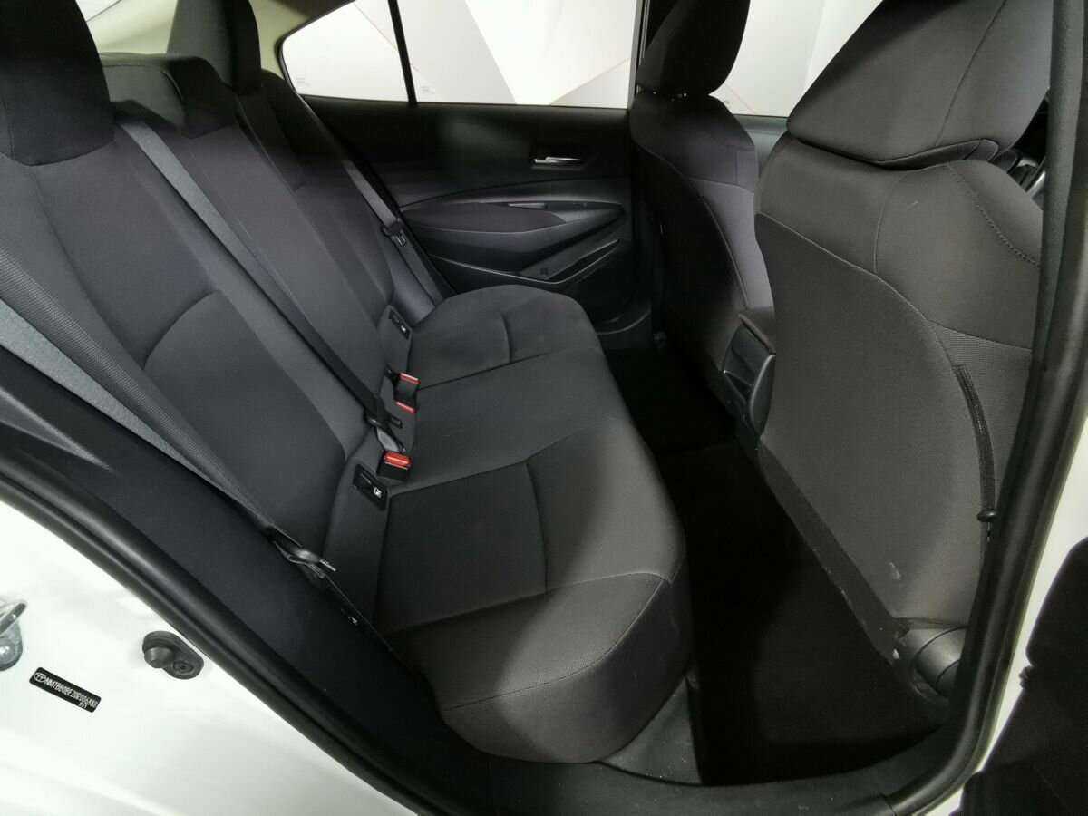 Toyota Corolla с пробегом — 2019 год. Фото: #11