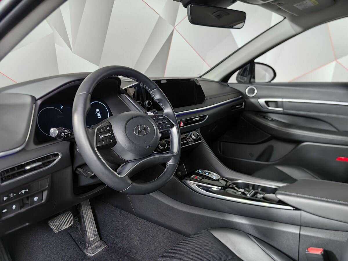 Hyundai Sonata с пробегом — 2022 год. Фото: #10