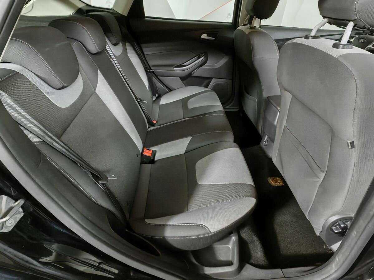 Ford Focus с пробегом — 2012 год. Фото: #11