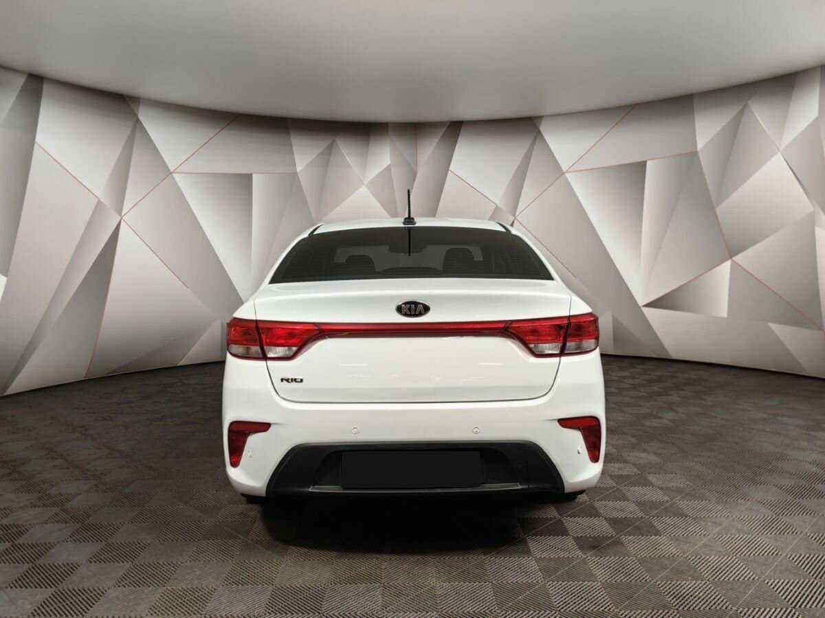 Kia Rio с пробегом — 2017 год. Фото: #7