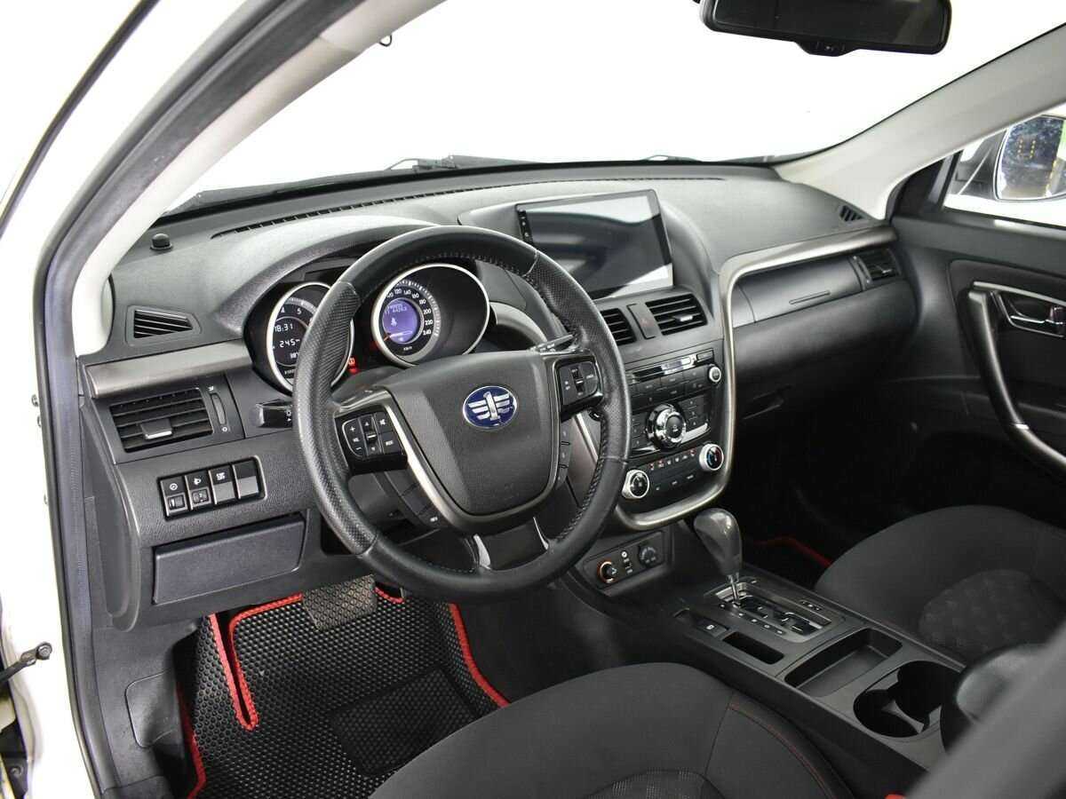 FAW Besturn X80 с пробегом — 2017 год. Фото: #8