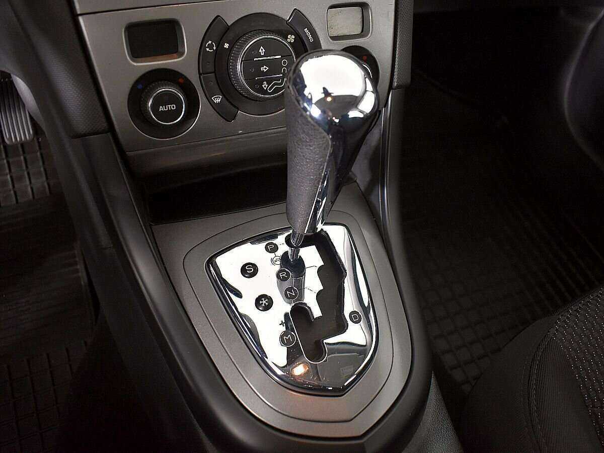 Peugeot 408 с пробегом — 2013 год. Фото: #14