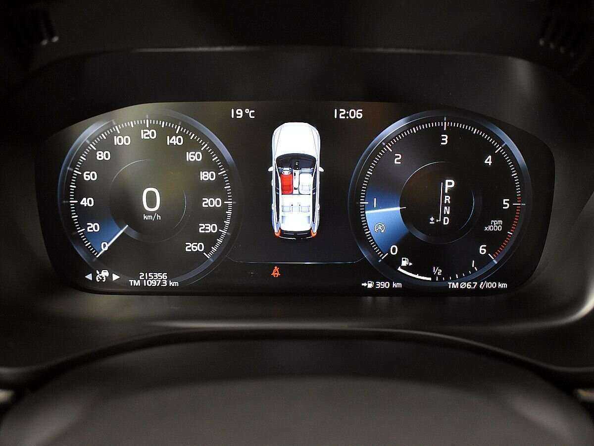 Volvo XC60 с пробегом — 2018 год. Фото: #13