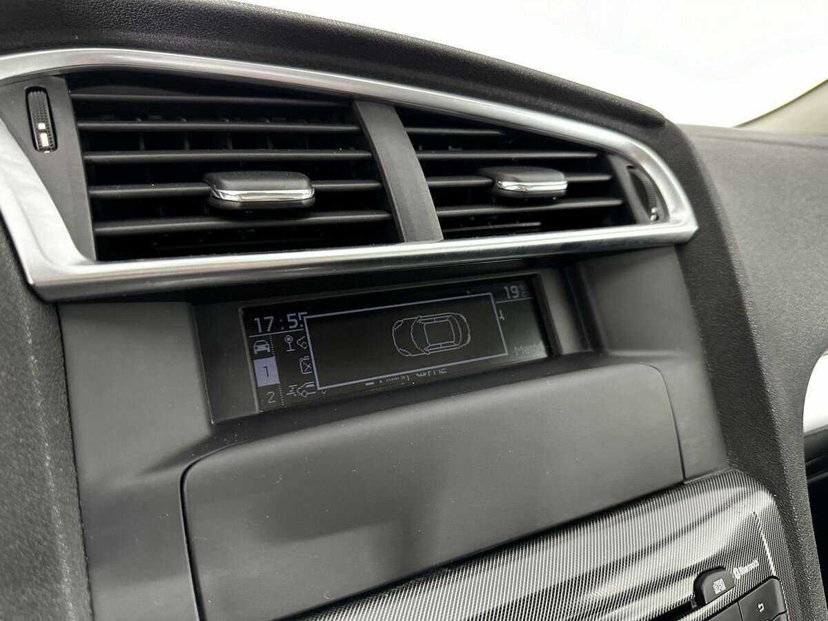 Citroen C4 с пробегом — 2014 год. Фото: #14