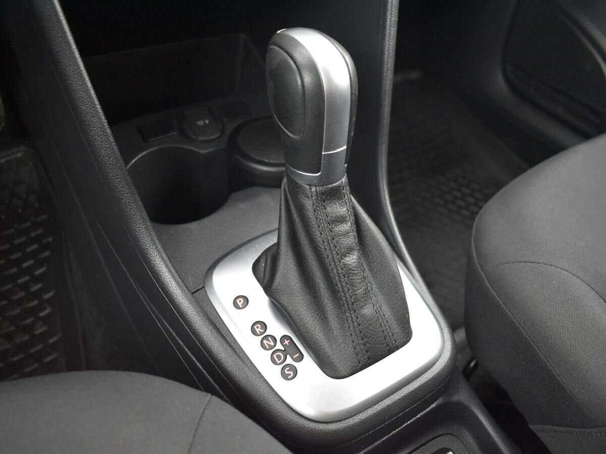 Volkswagen Polo с пробегом — 2020 год. Фото: #13