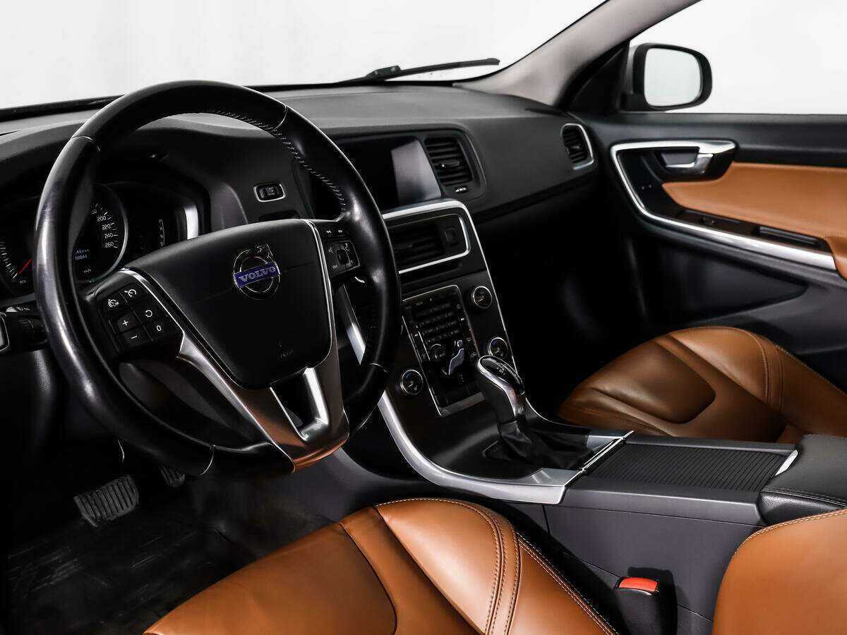 Volvo S60 с пробегом — 2014 год. Фото: #8