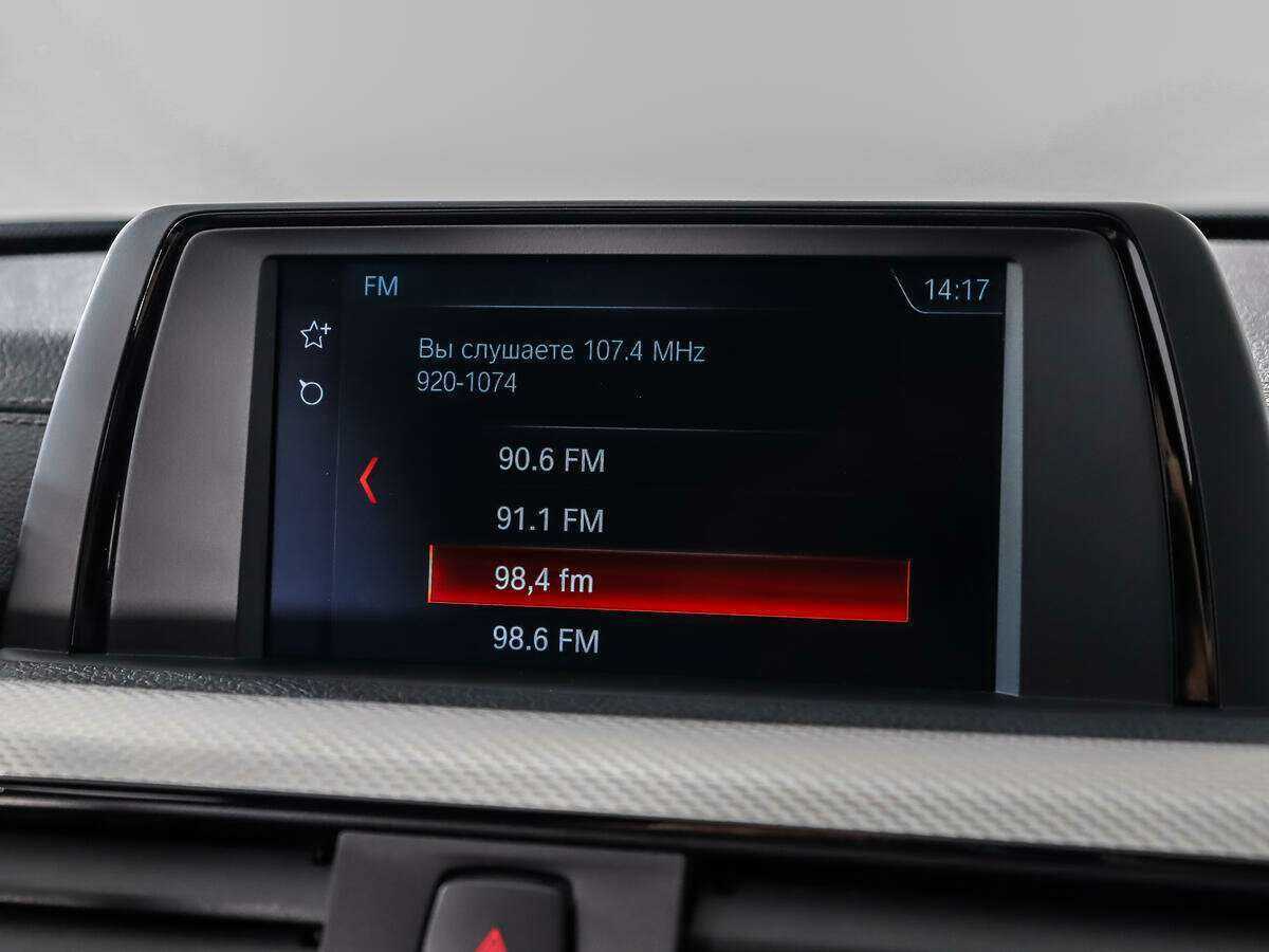 BMW 3 серии с пробегом — 2018 год. Фото: #13