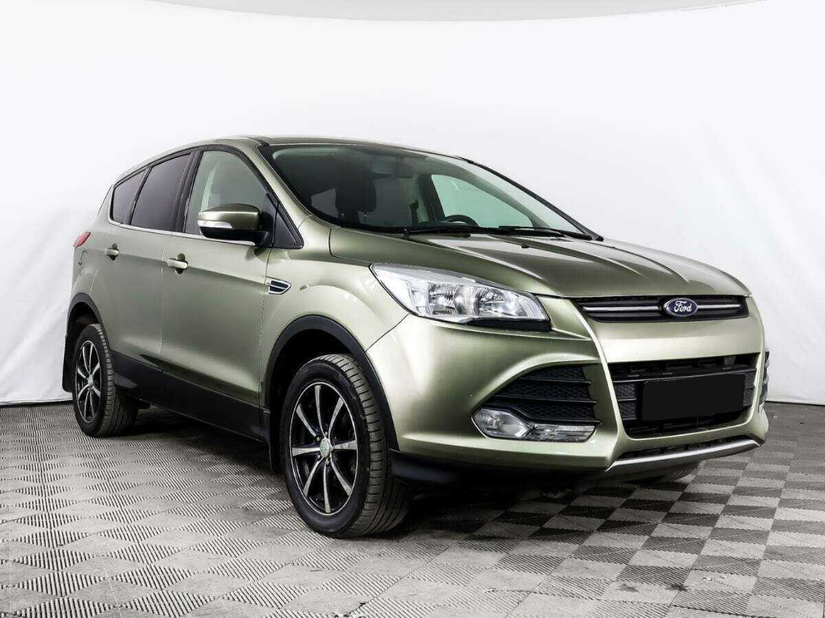 Ford Kuga с пробегом — 2014 год. Фото: #2