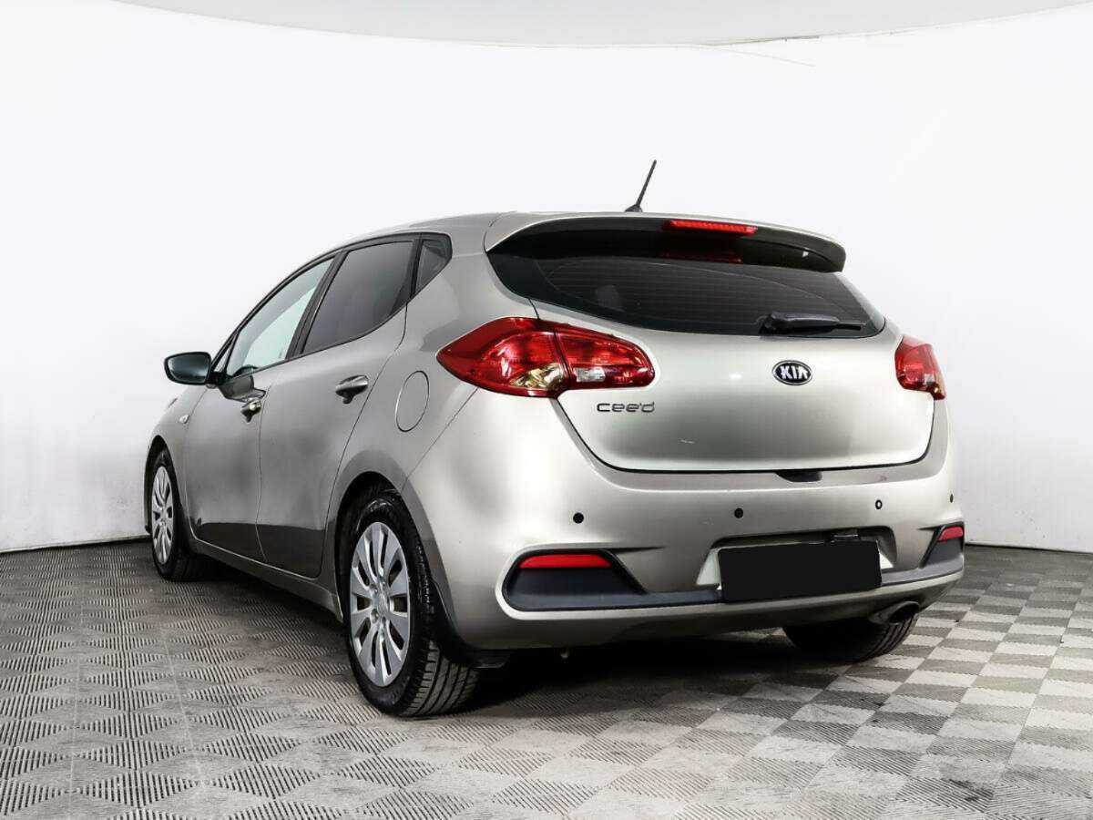 Kia Ceed с пробегом — 2015 год. Фото: #6