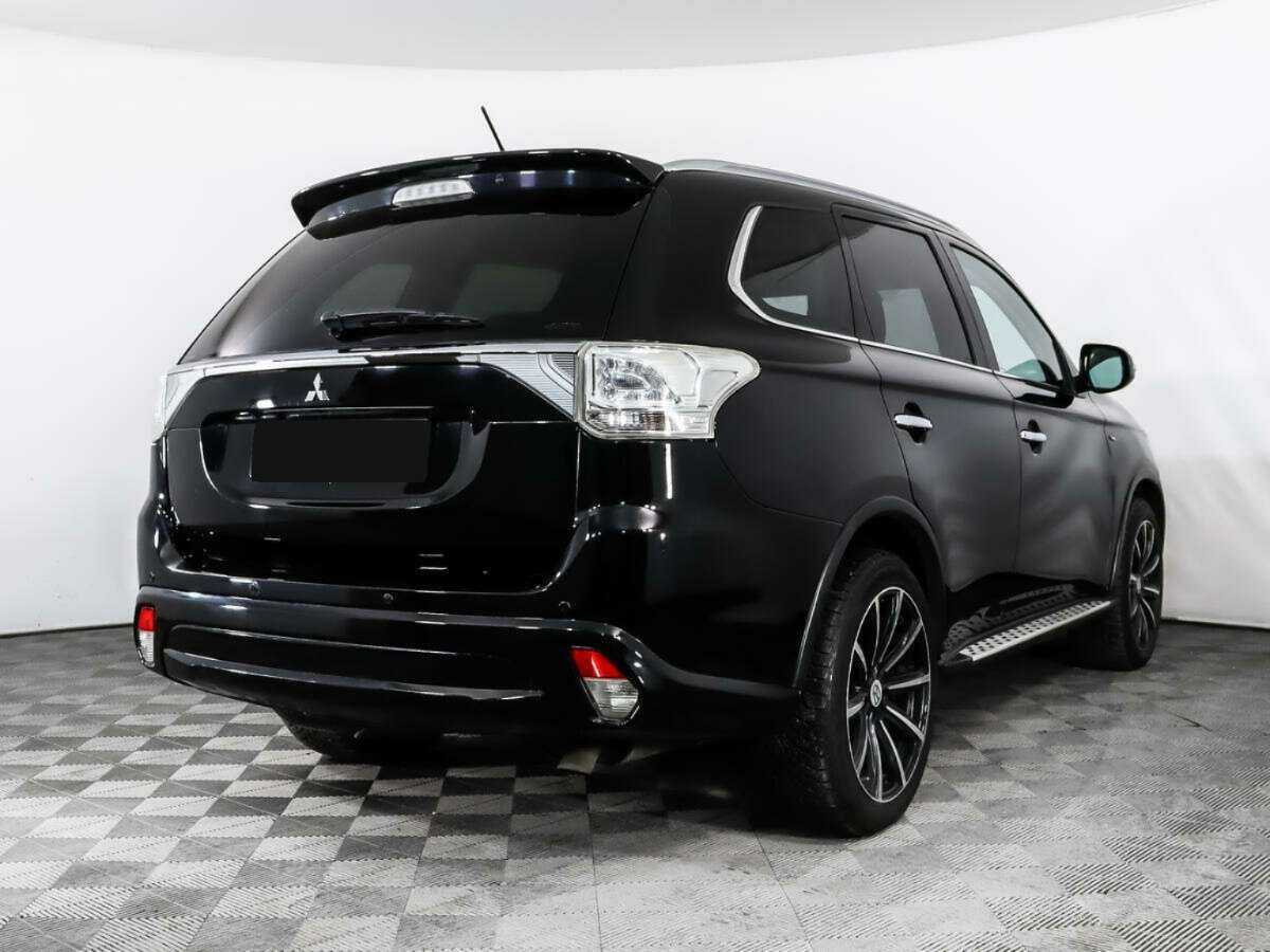 Mitsubishi Outlander с пробегом — 2014 год. Фото: #7