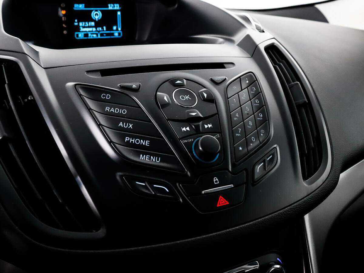 Ford Kuga с пробегом — 2014 год. Фото: #13