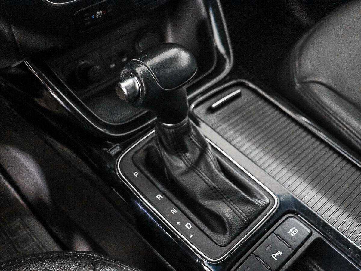 Kia Sorento с пробегом — 2014 год. Фото: #10