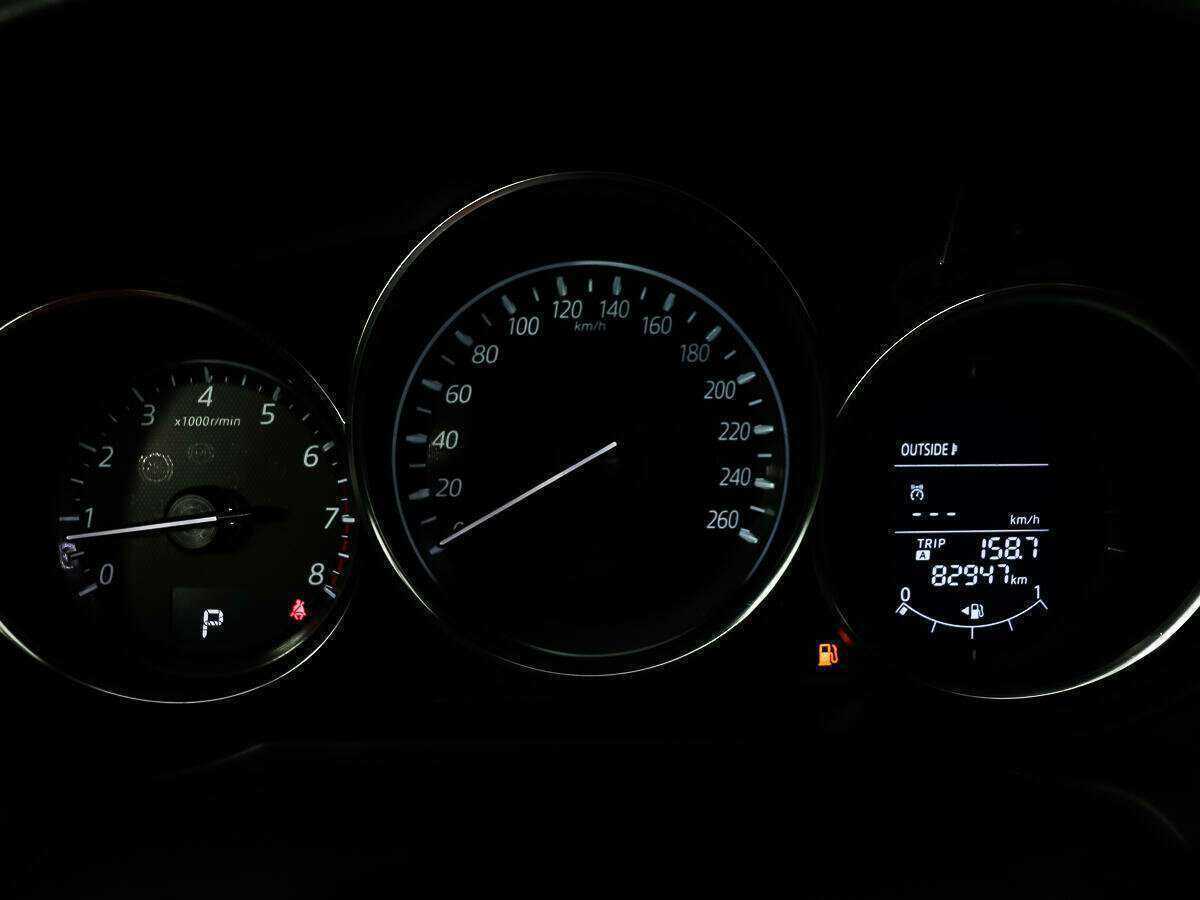 Mazda 6 с пробегом — 2015 год. Фото: #12