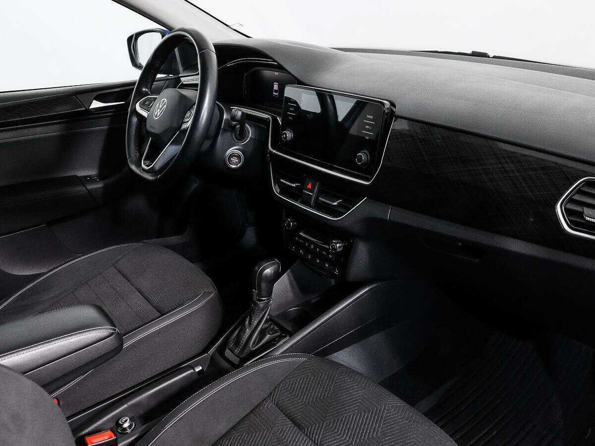 Volkswagen Polo с пробегом — 2020 год. Фото: #9