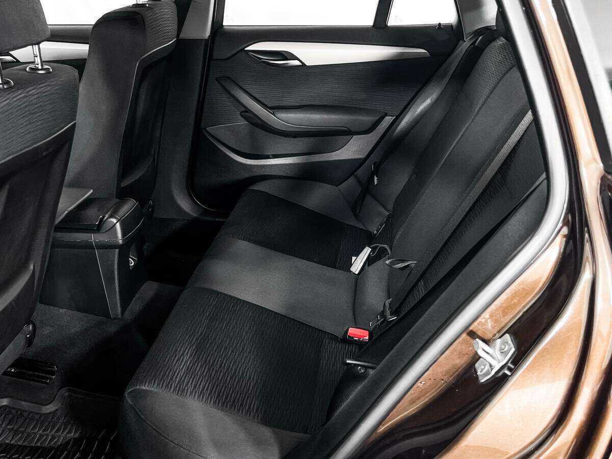 BMW X1 с пробегом — 2013 год. Фото: #10