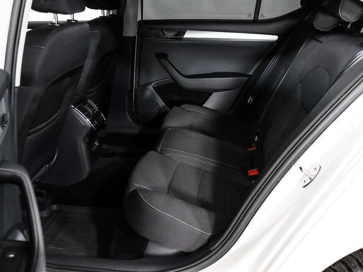 Skoda Superb с пробегом — 2016 год. Фото: #9