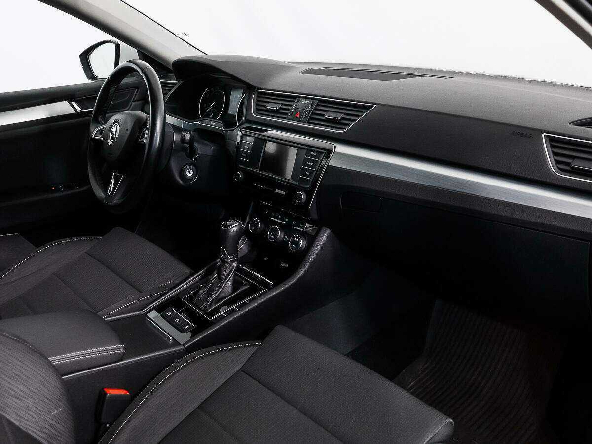 Skoda Superb с пробегом — 2016 год. Фото: #10