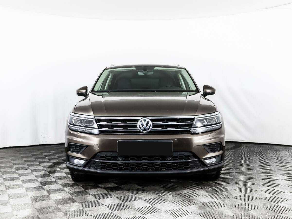 Volkswagen Tiguan с пробегом — 2018 год. Фото: #1