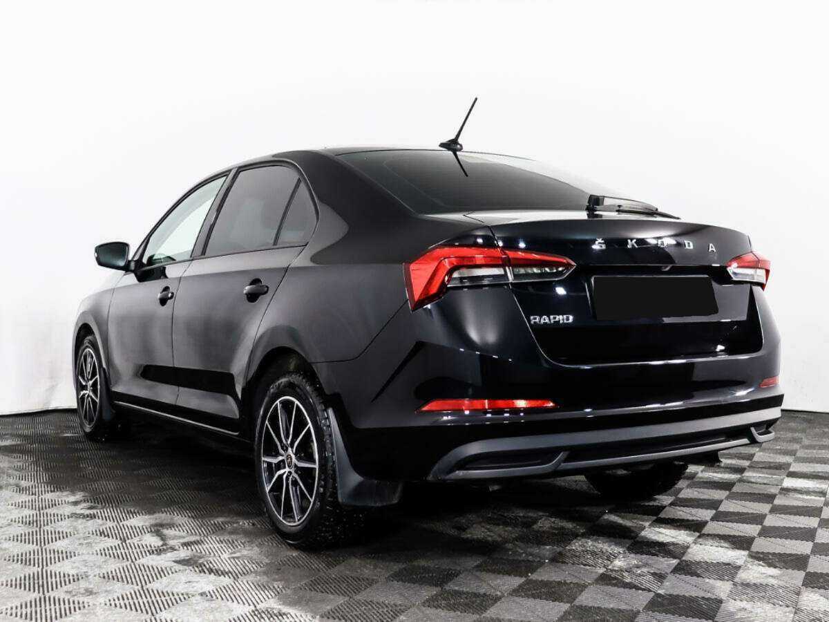 Skoda Rapid с пробегом — 2021 год. Фото: #4