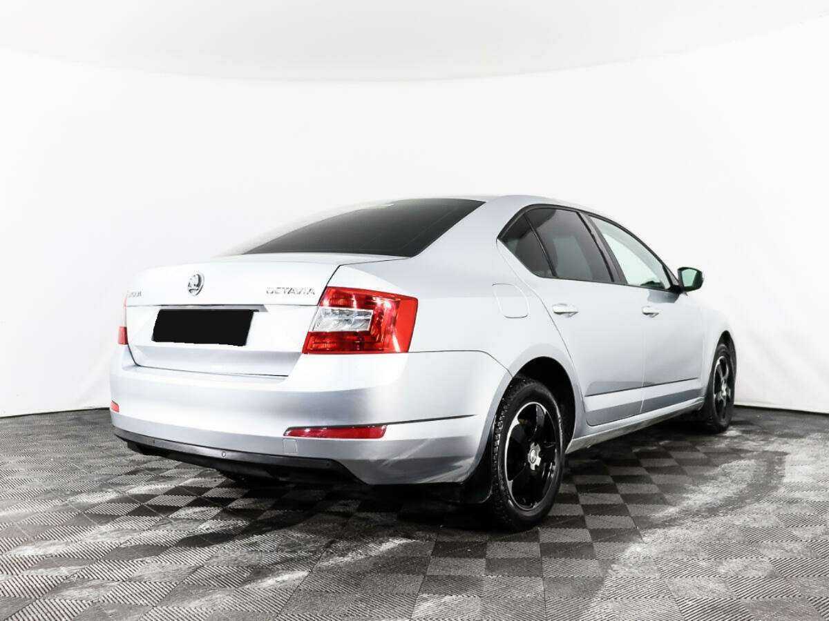 Skoda Octavia с пробегом — 2015 год. Фото: #4
