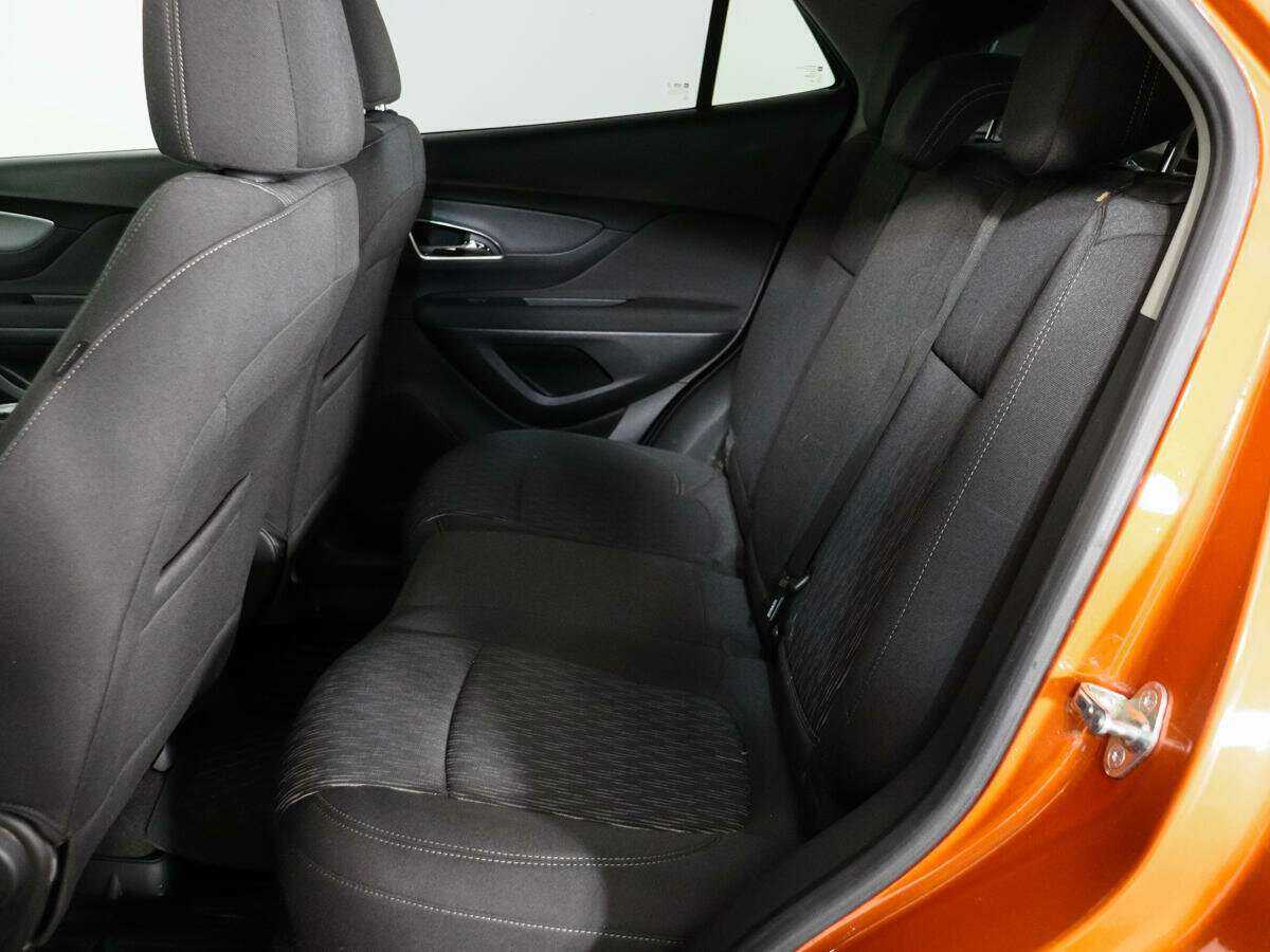 Opel Mokka с пробегом — 2014 год. Фото: #7