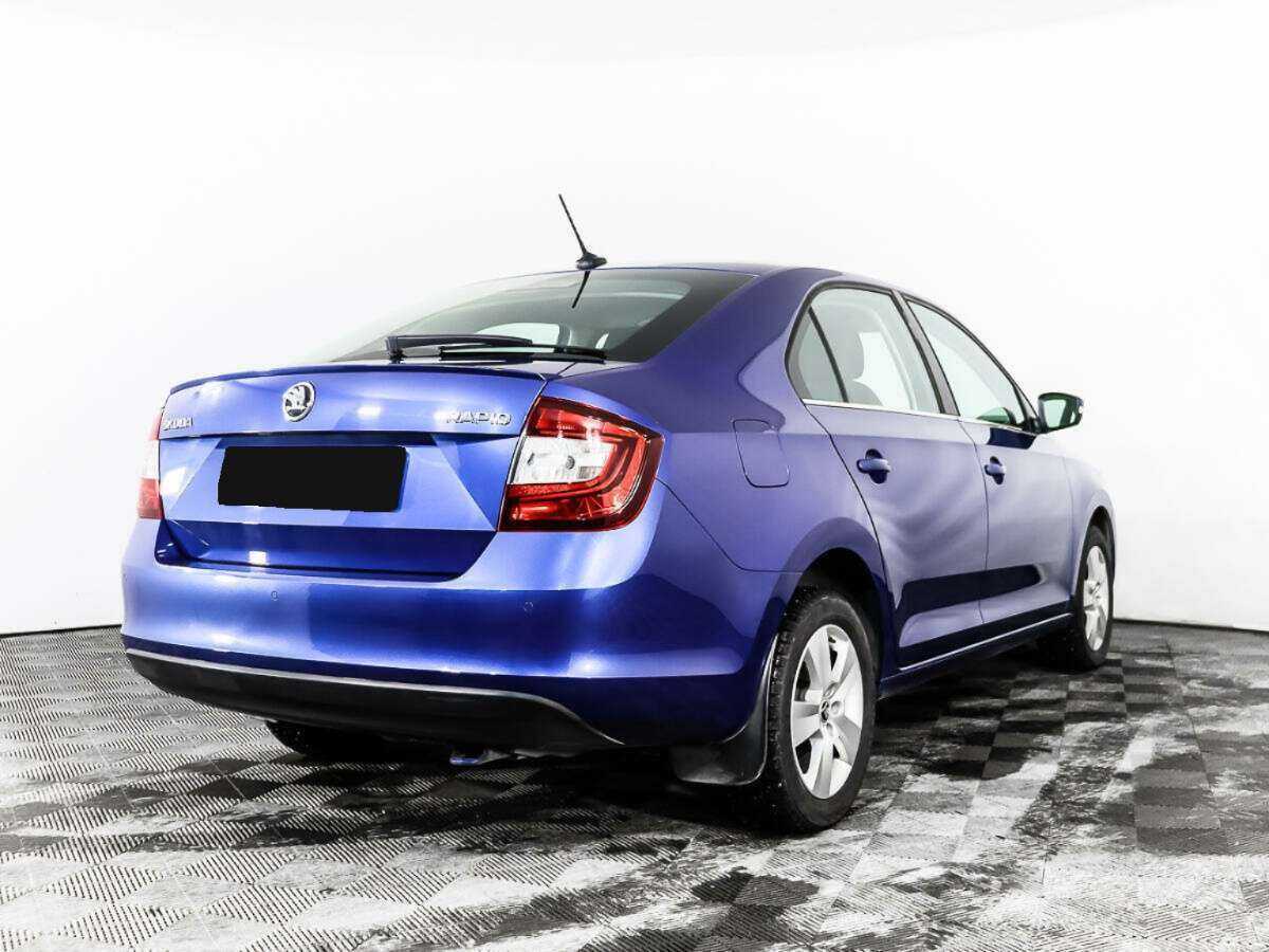 Skoda Rapid с пробегом — 2017 год. Фото: #4