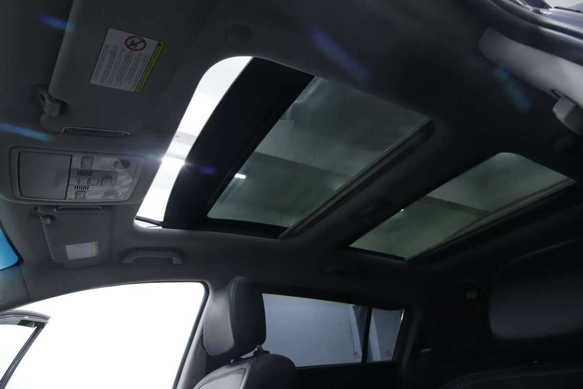 Kia Sportage с пробегом — 2013 год. Фото: #6