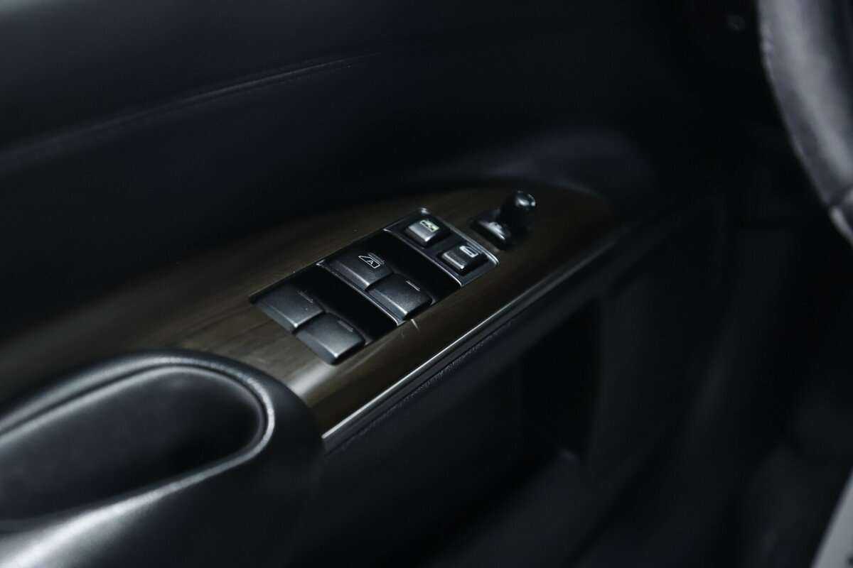 Nissan Teana с пробегом — 2013 год. Фото: #9