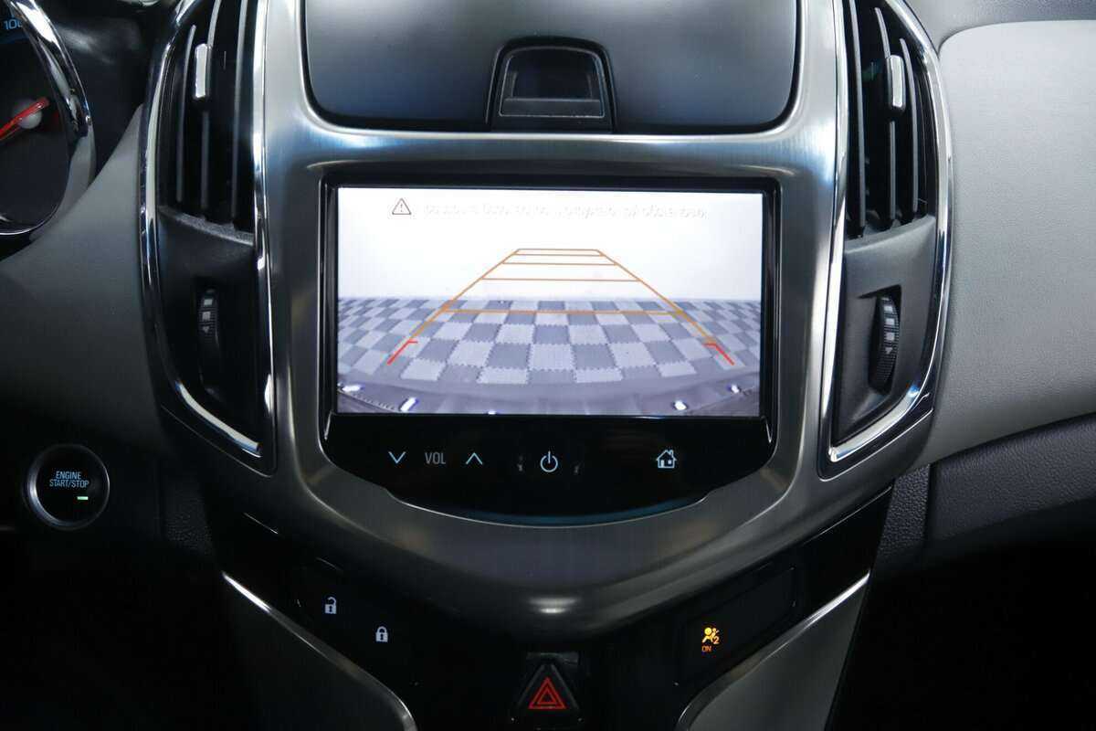 Chevrolet Cruze с пробегом — 2015 год. Фото: #12