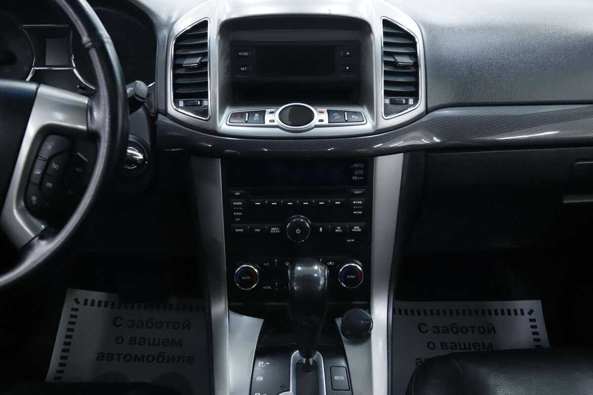 Chevrolet Captiva с пробегом — 2015 год. Фото: #12