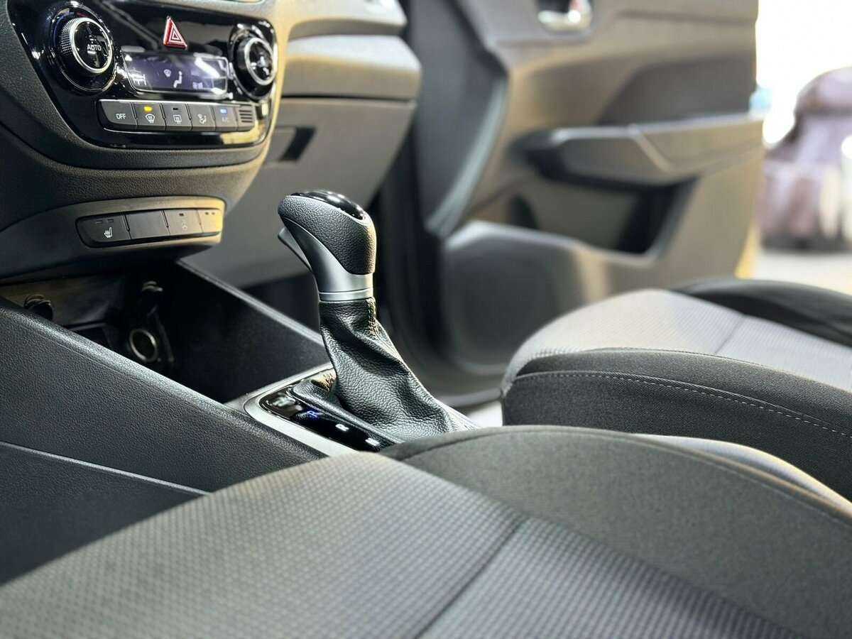 Hyundai Solaris с пробегом — 2020 год. Фото: #16