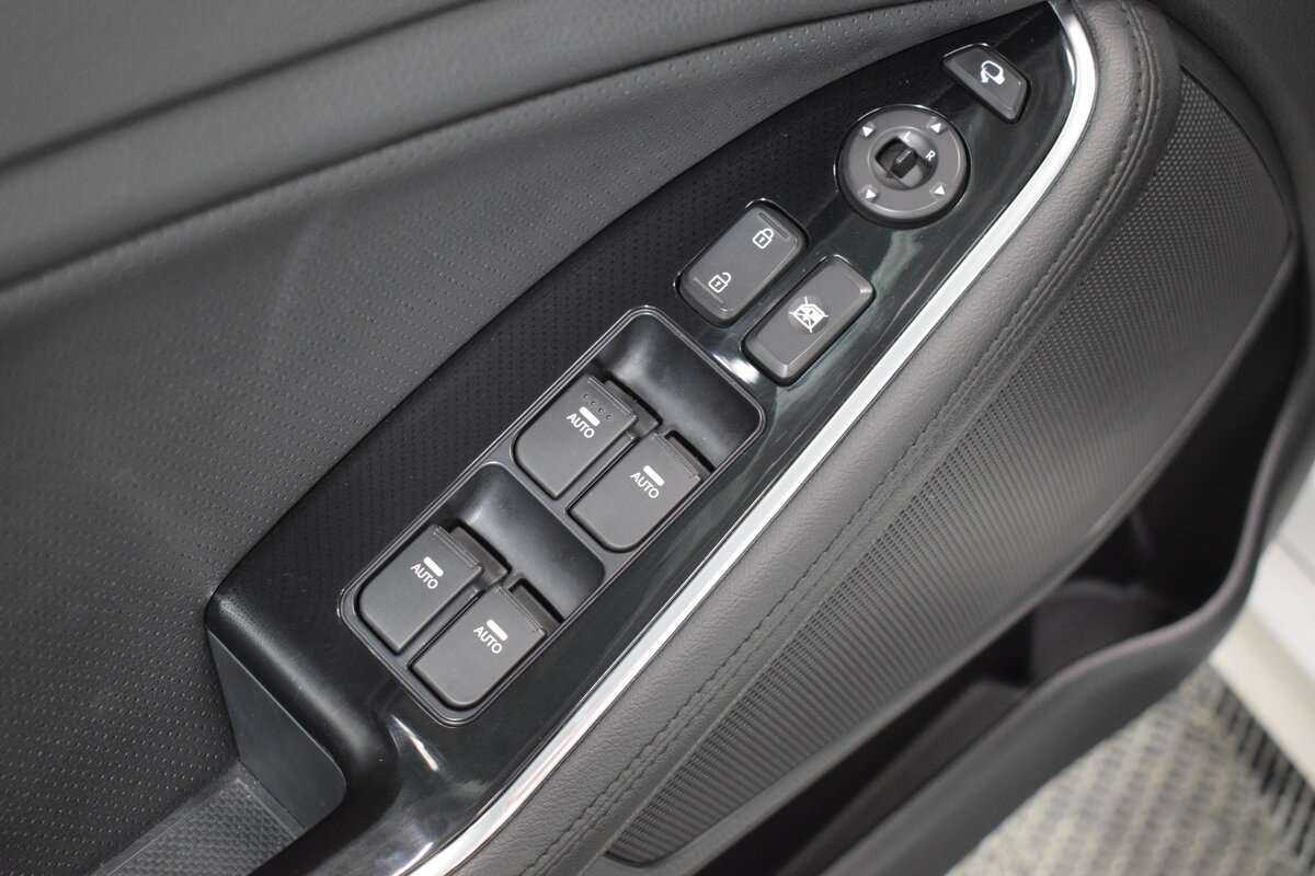 Kia Optima с пробегом — 2015 год. Фото: #5