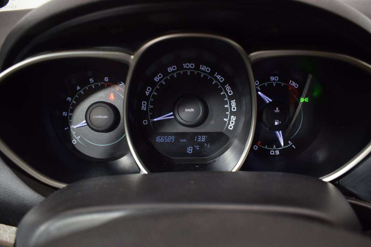 Lada (ВАЗ) Vesta с пробегом — 2016 год. Фото: #14