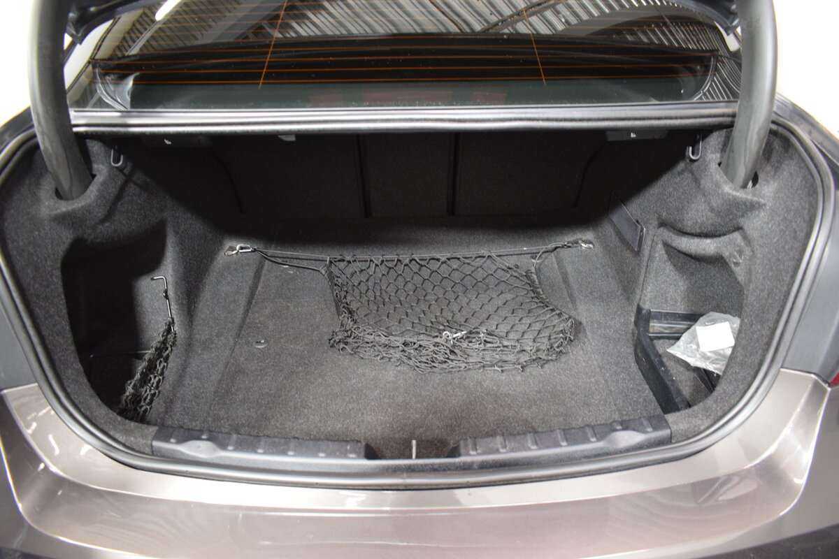 BMW 3 серии с пробегом — 2012 год. Фото: #7