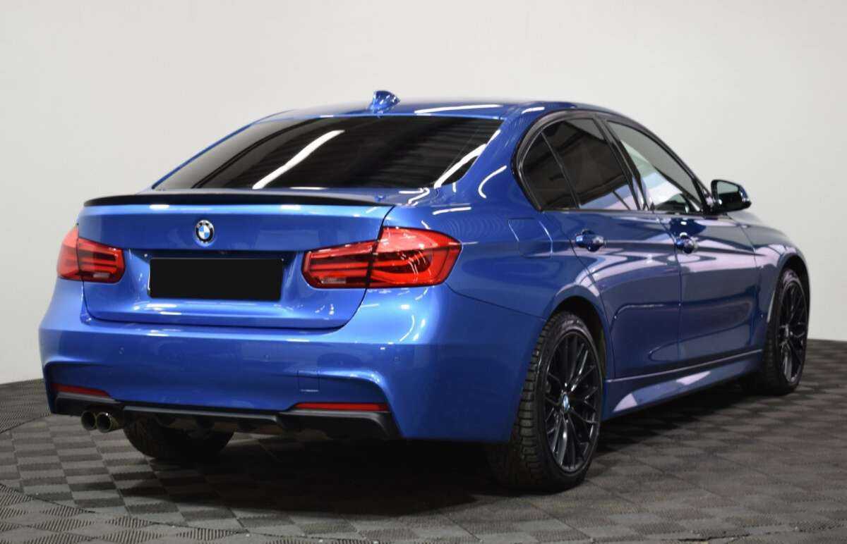 BMW 3 серии с пробегом — 2018 год. Фото: #3