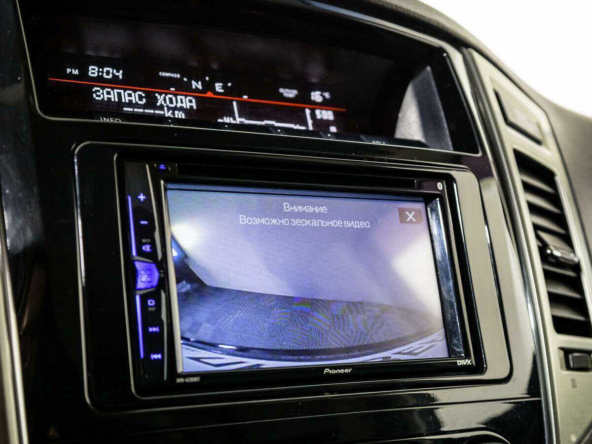 Mitsubishi Pajero с пробегом — 2015 год. Фото: #15