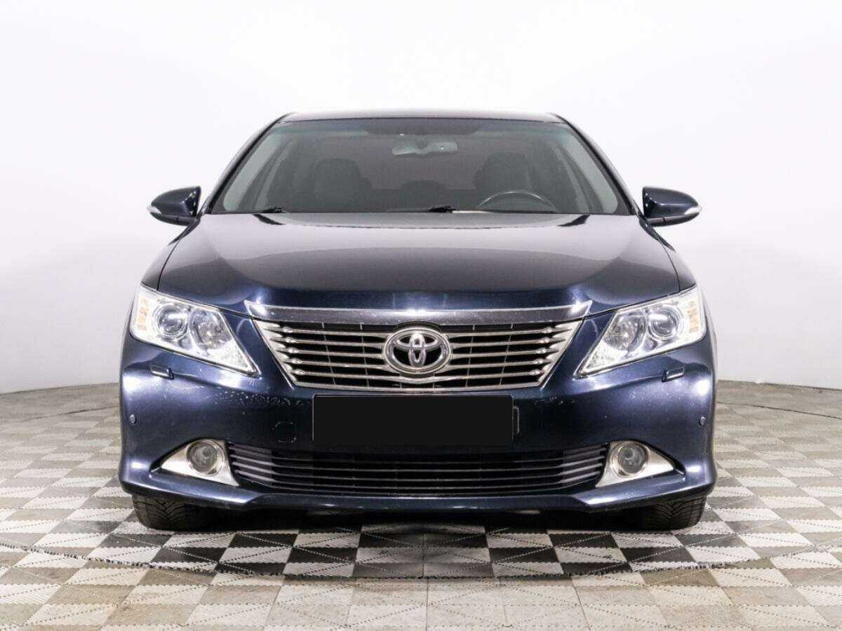 Toyota Camry с пробегом — 2013 год. Фото: #1