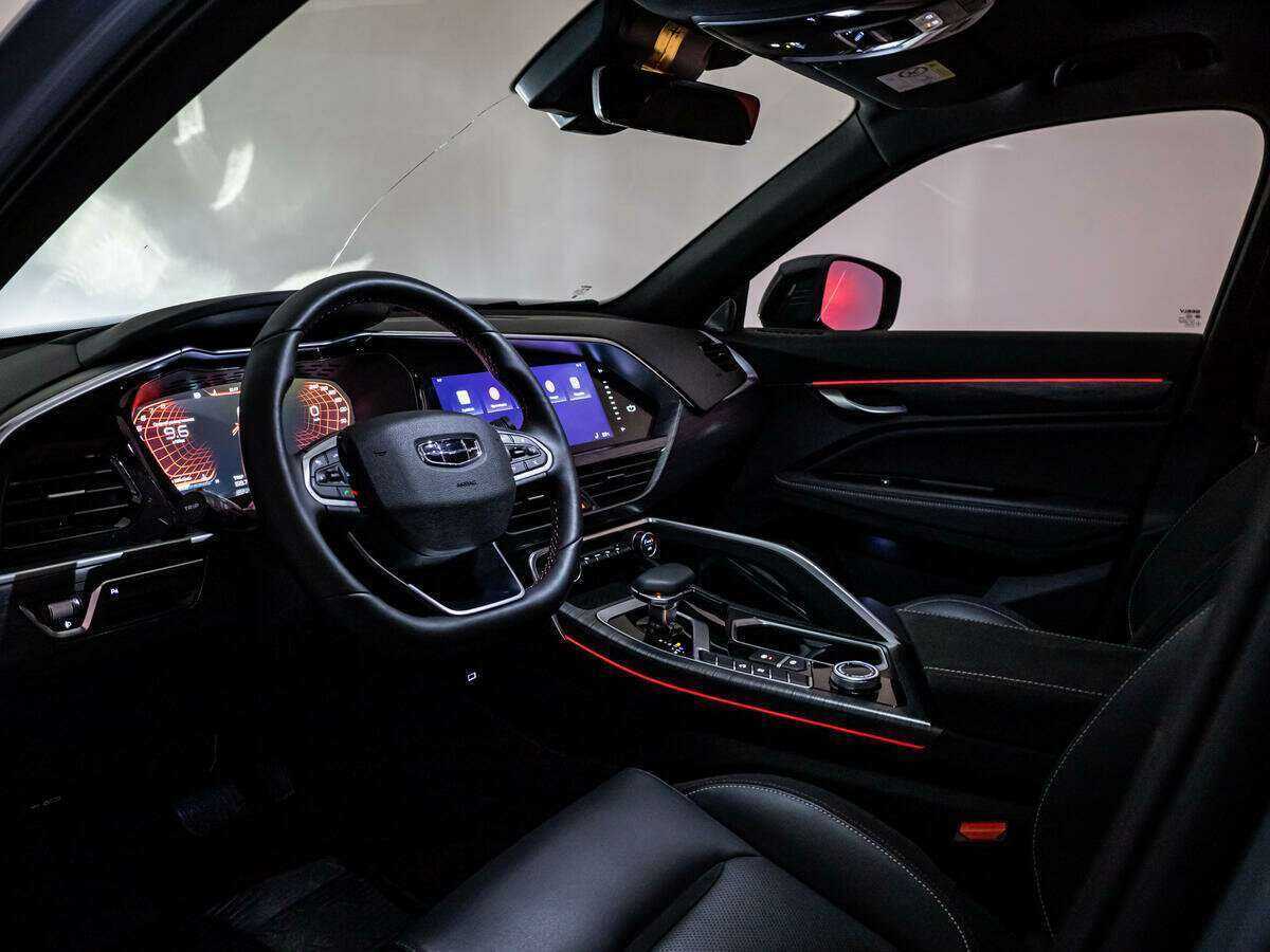 Geely Tugella с пробегом — 2022 год. Фото: #27