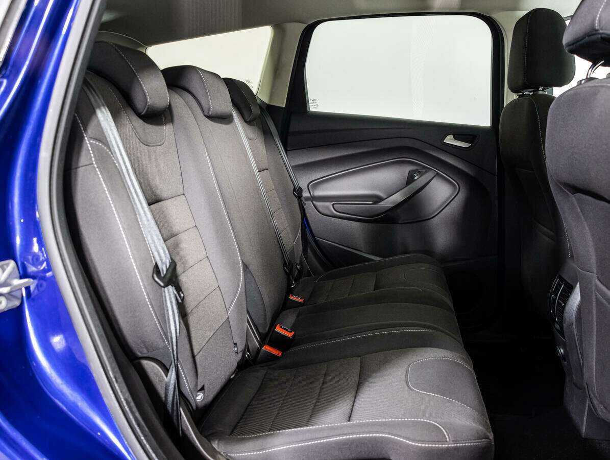Ford Kuga с пробегом — 2016 год. Фото: #13