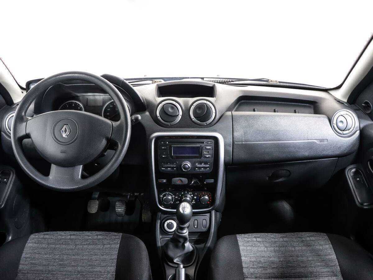 Renault Duster с пробегом — 2013 год. Фото: #9