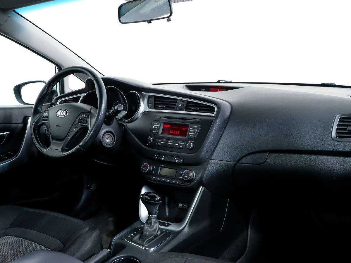 Kia Ceed с пробегом — 2017 год. Фото: #8