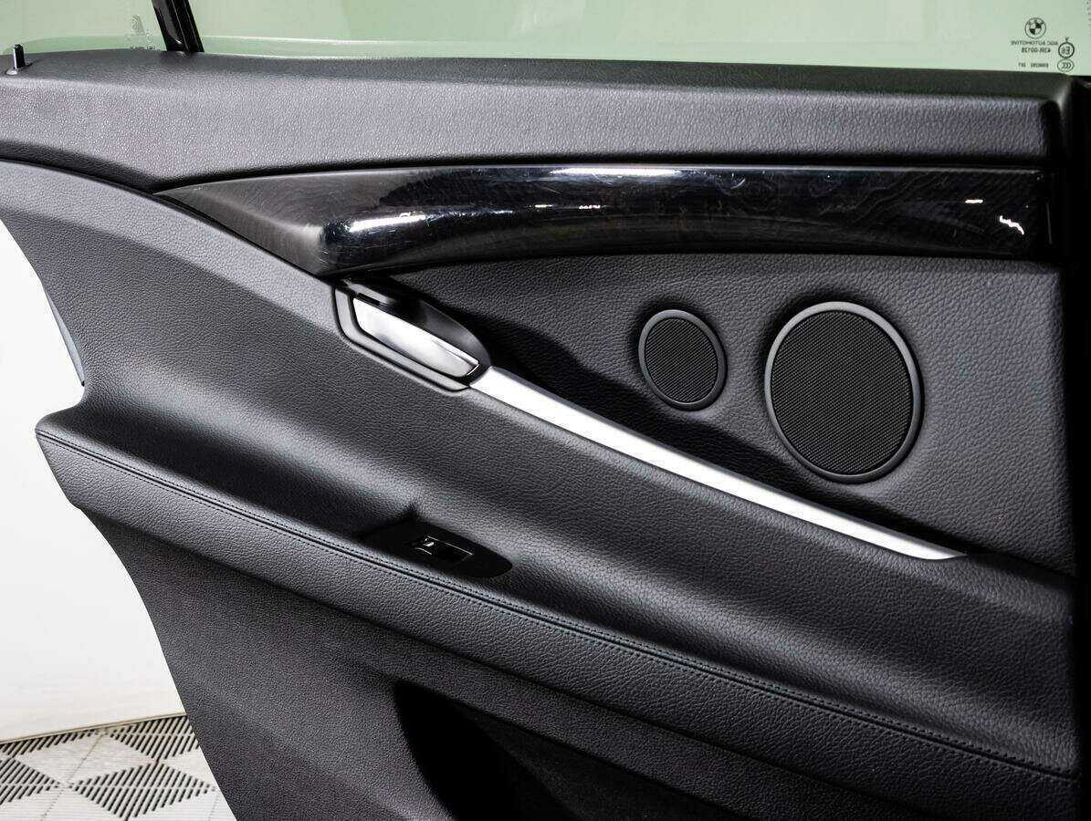 BMW 5 серии с пробегом — 2012 год. Фото: #20