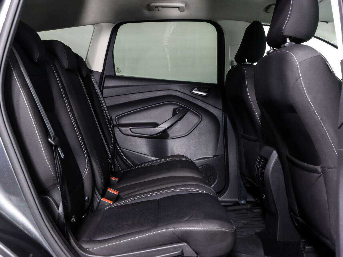 Ford Kuga с пробегом — 2018 год. Фото: #12