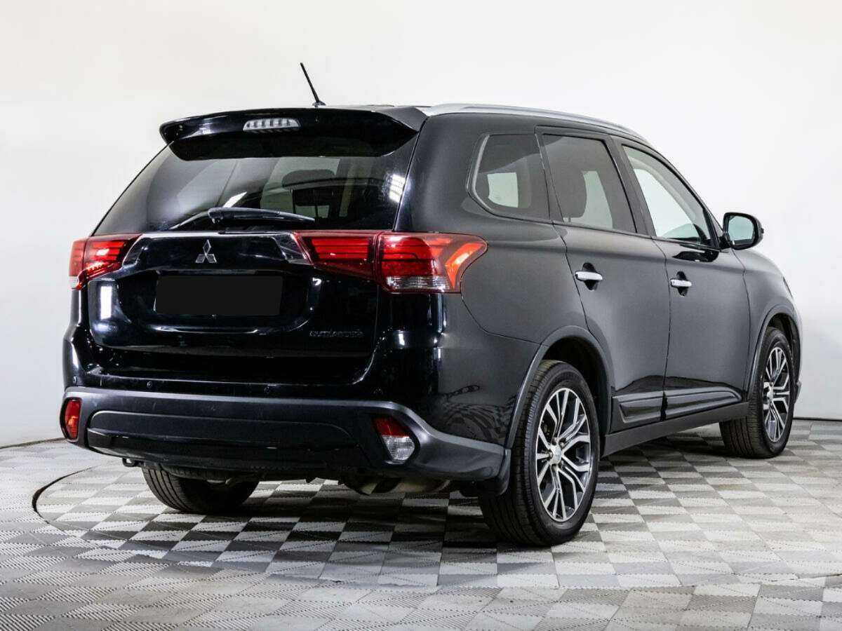Mitsubishi Outlander с пробегом — 2016 год. Фото: #4
