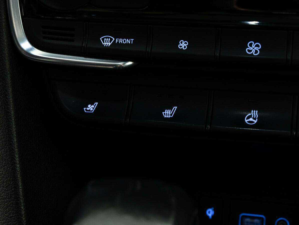 Hyundai Santa Fe с пробегом — 2019 год. Фото: #25